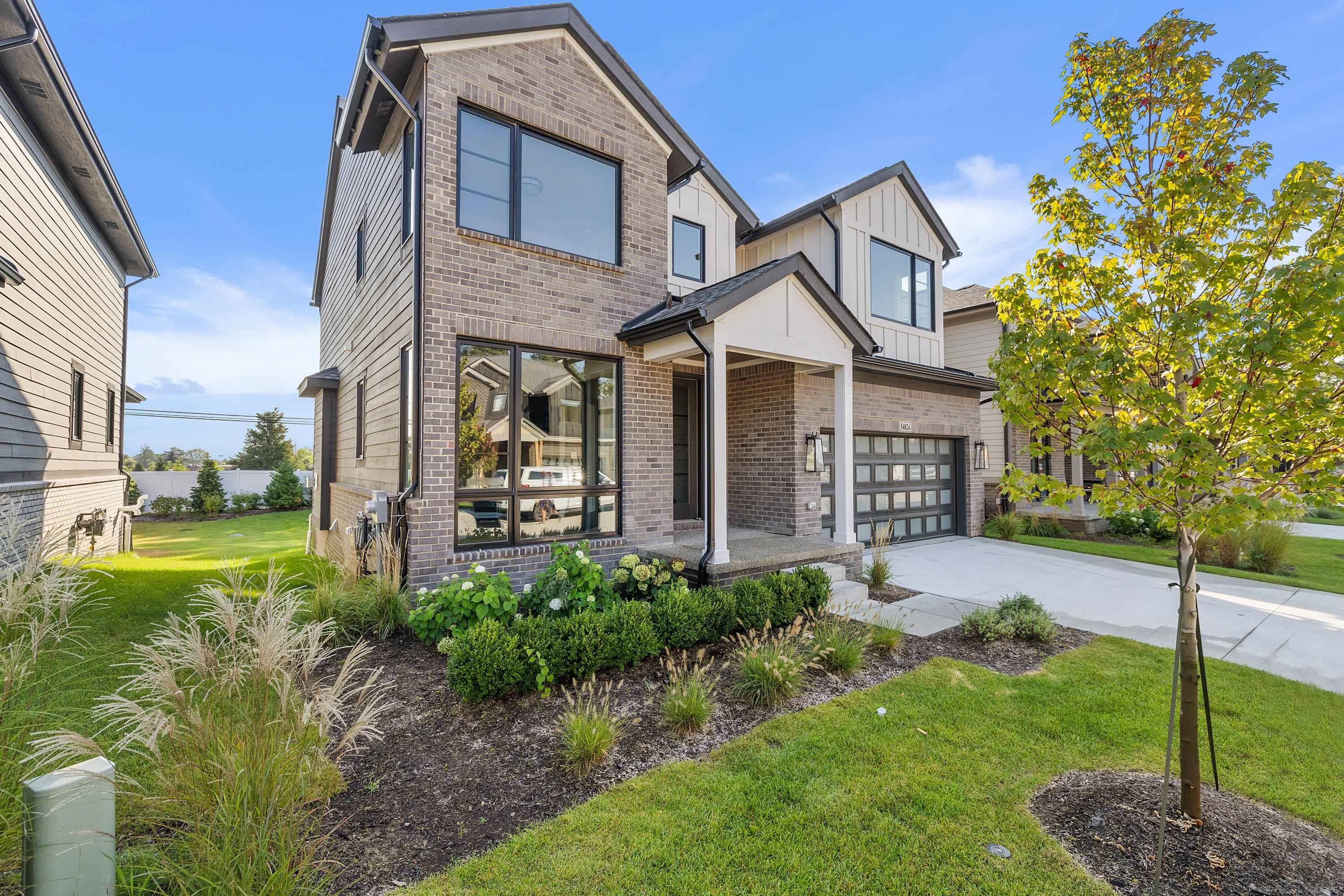 54824 Camden Court