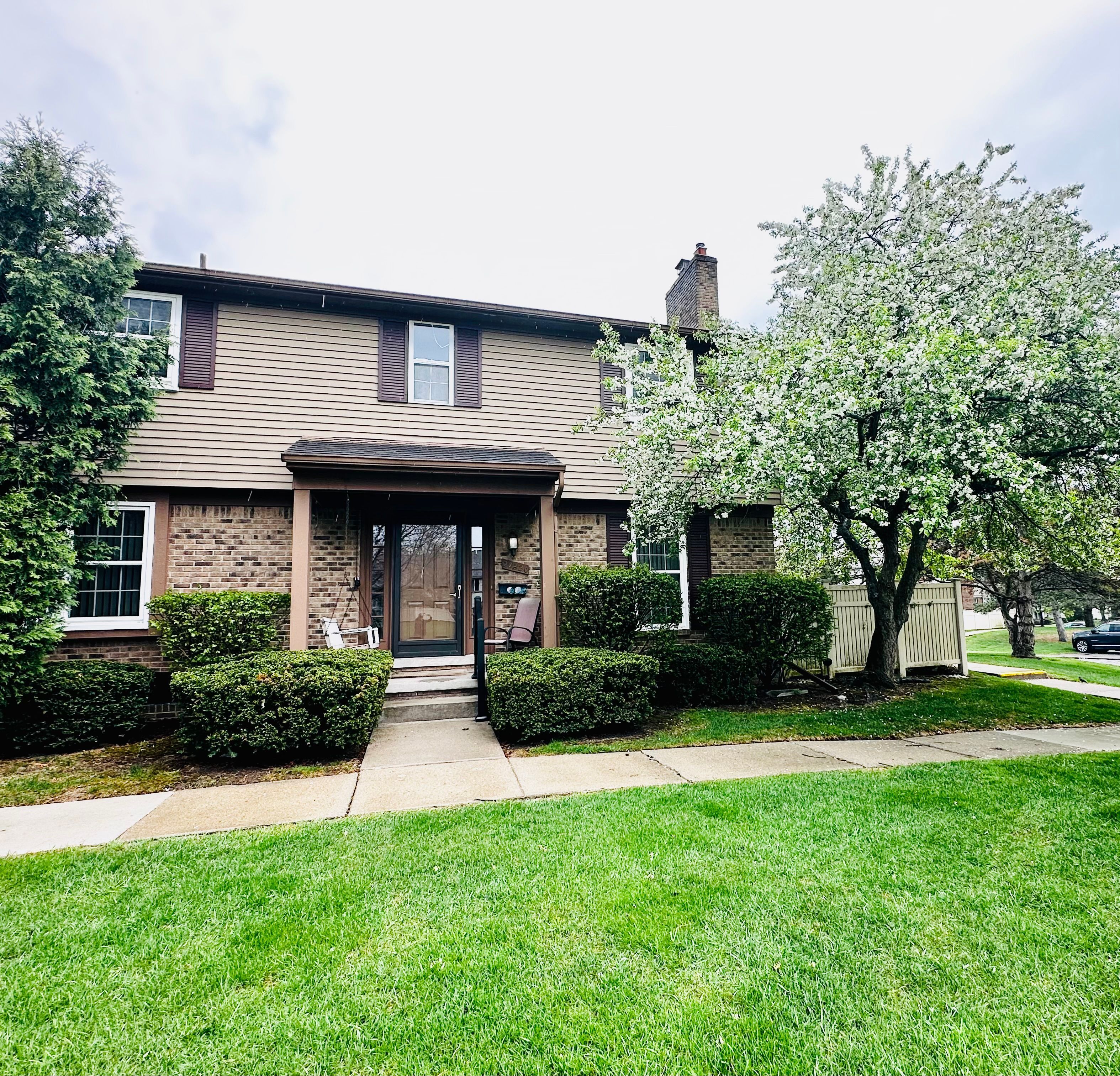 21220 W Glen Haven Circle