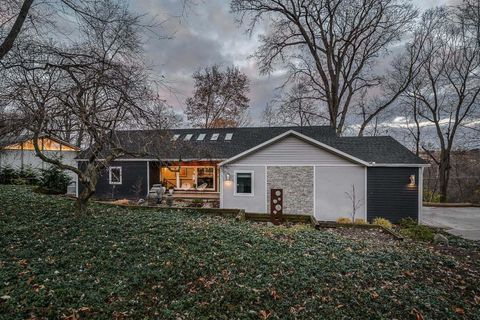 321 Riverview Drive Ann Arbor City MI 48104