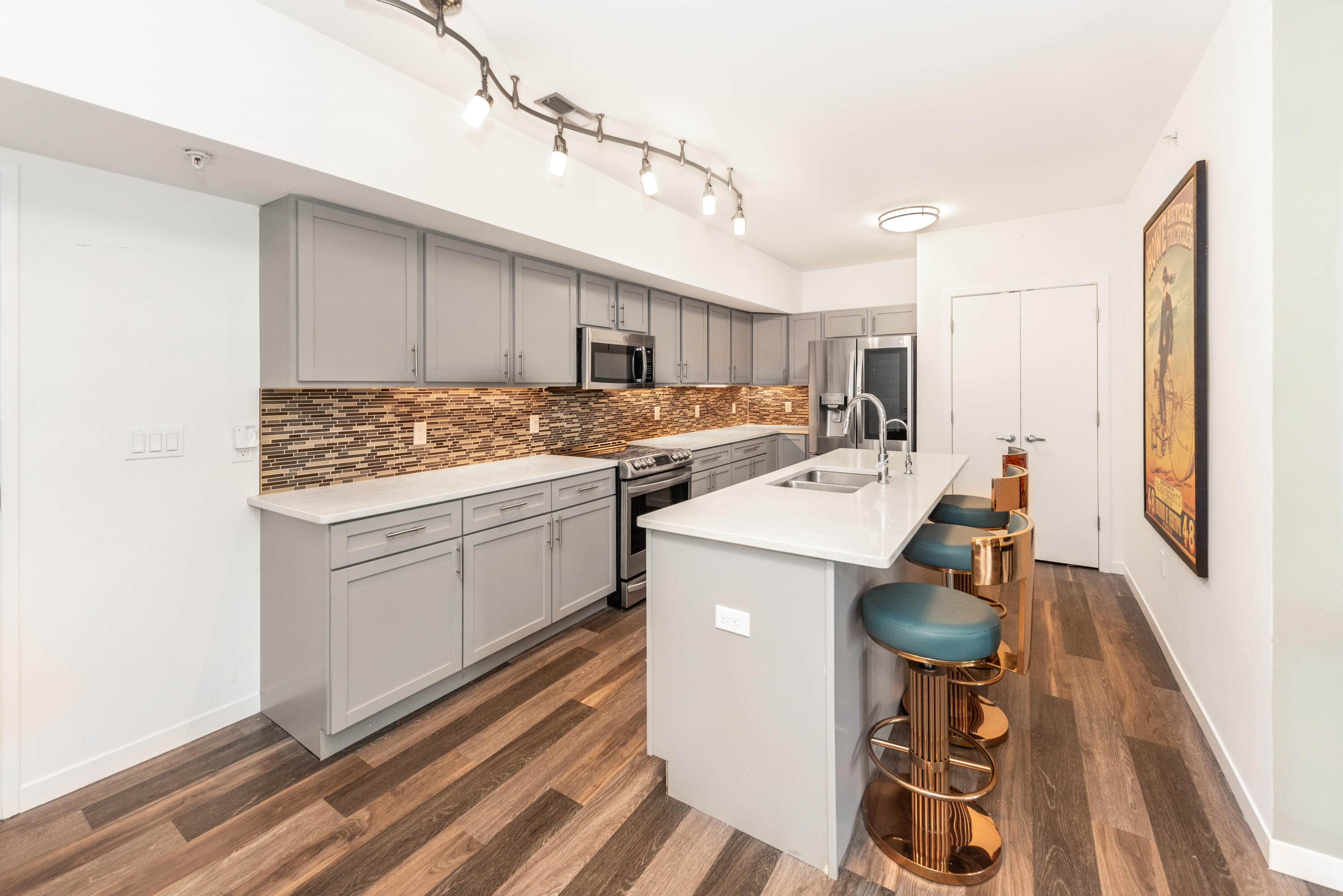 293 N 2nd Street 201
