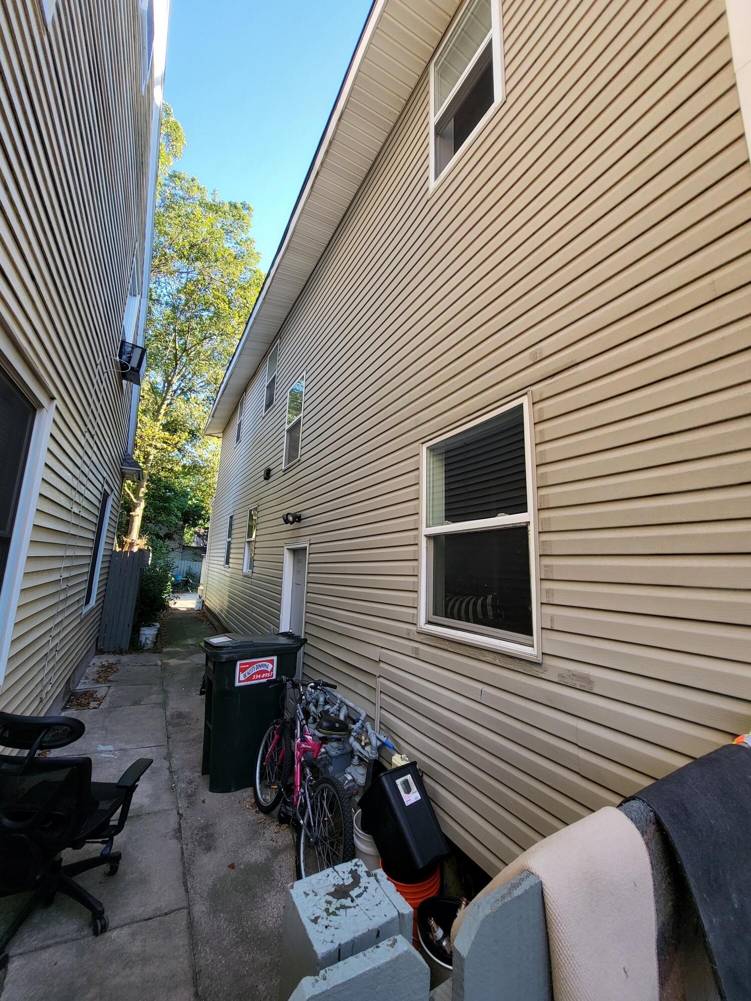 100 Griggs Street SW
