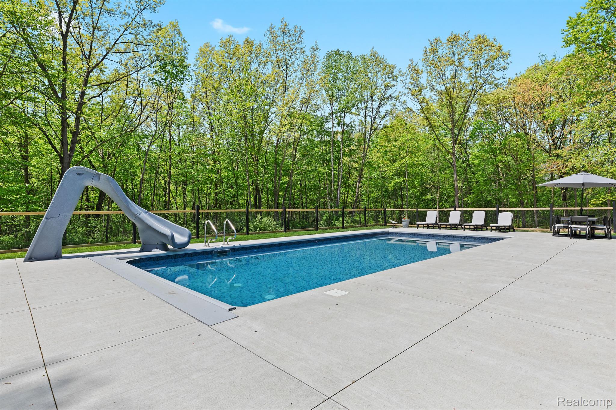 4286 CENTER Road