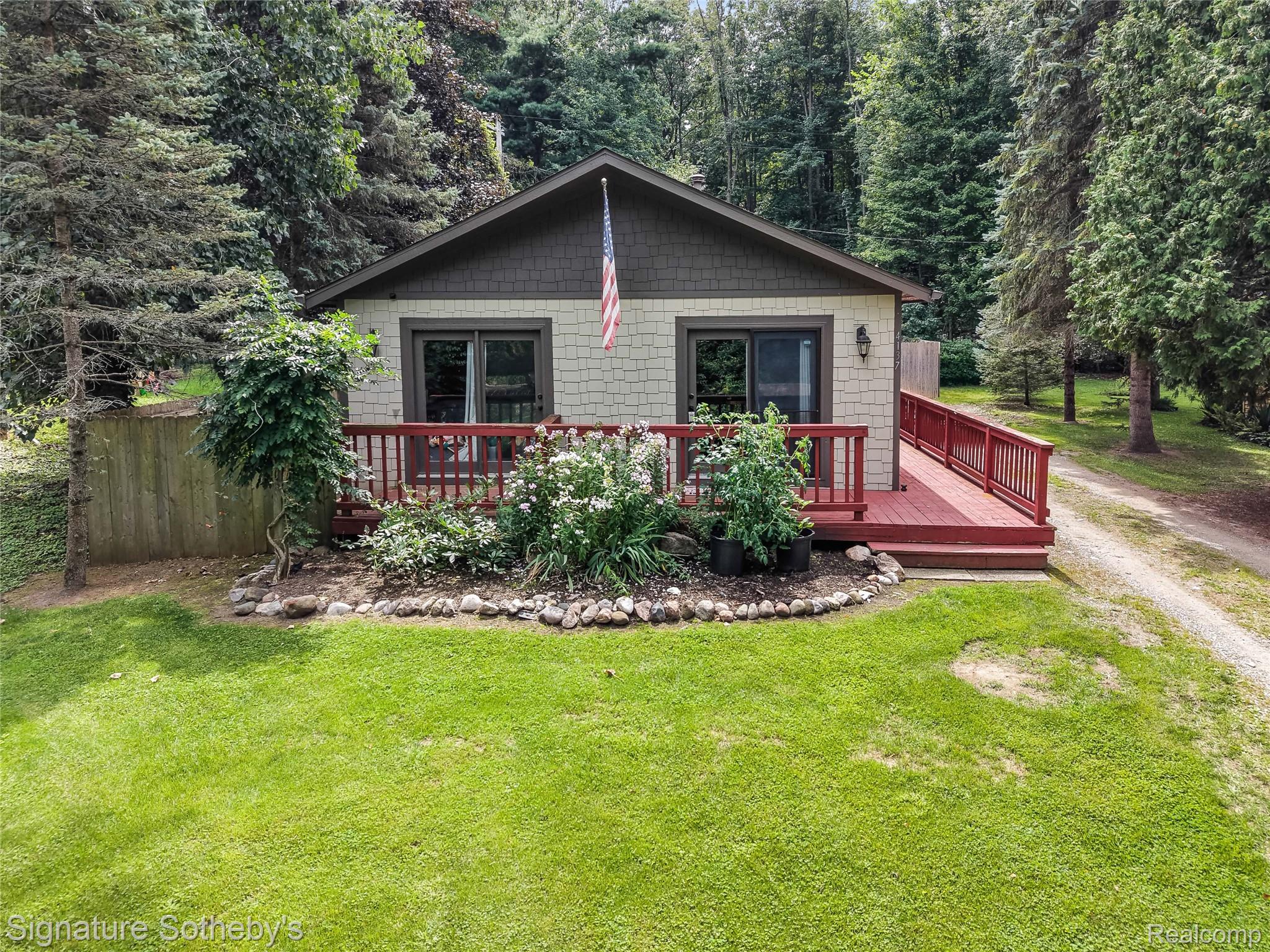 4137 W Allen Road