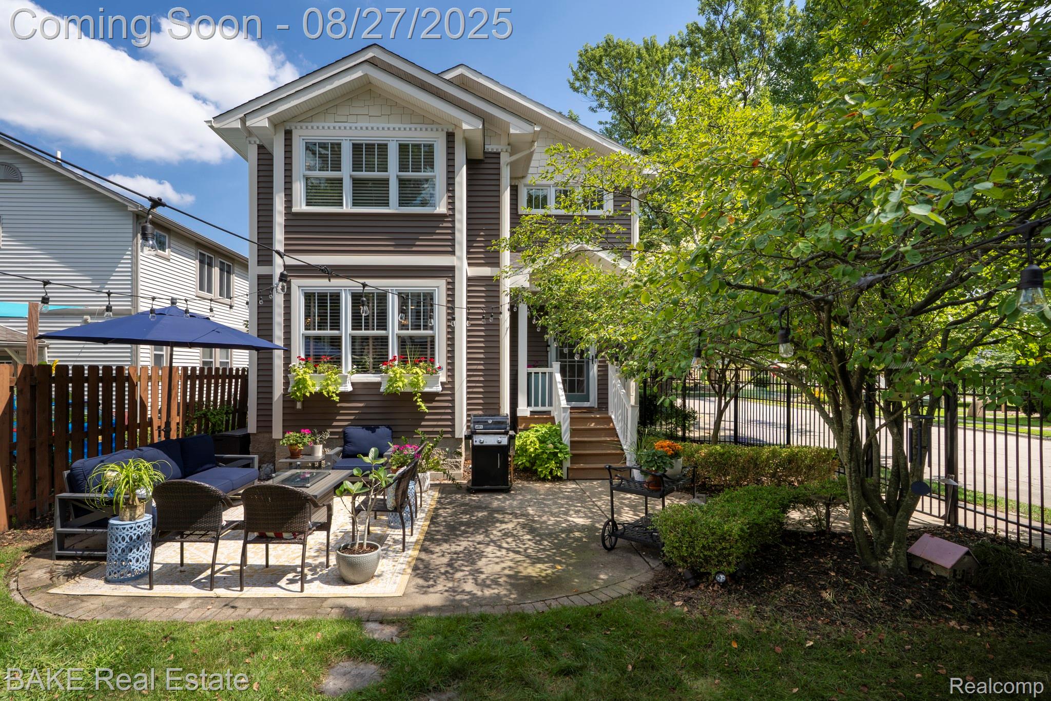 824 Forest Avenue