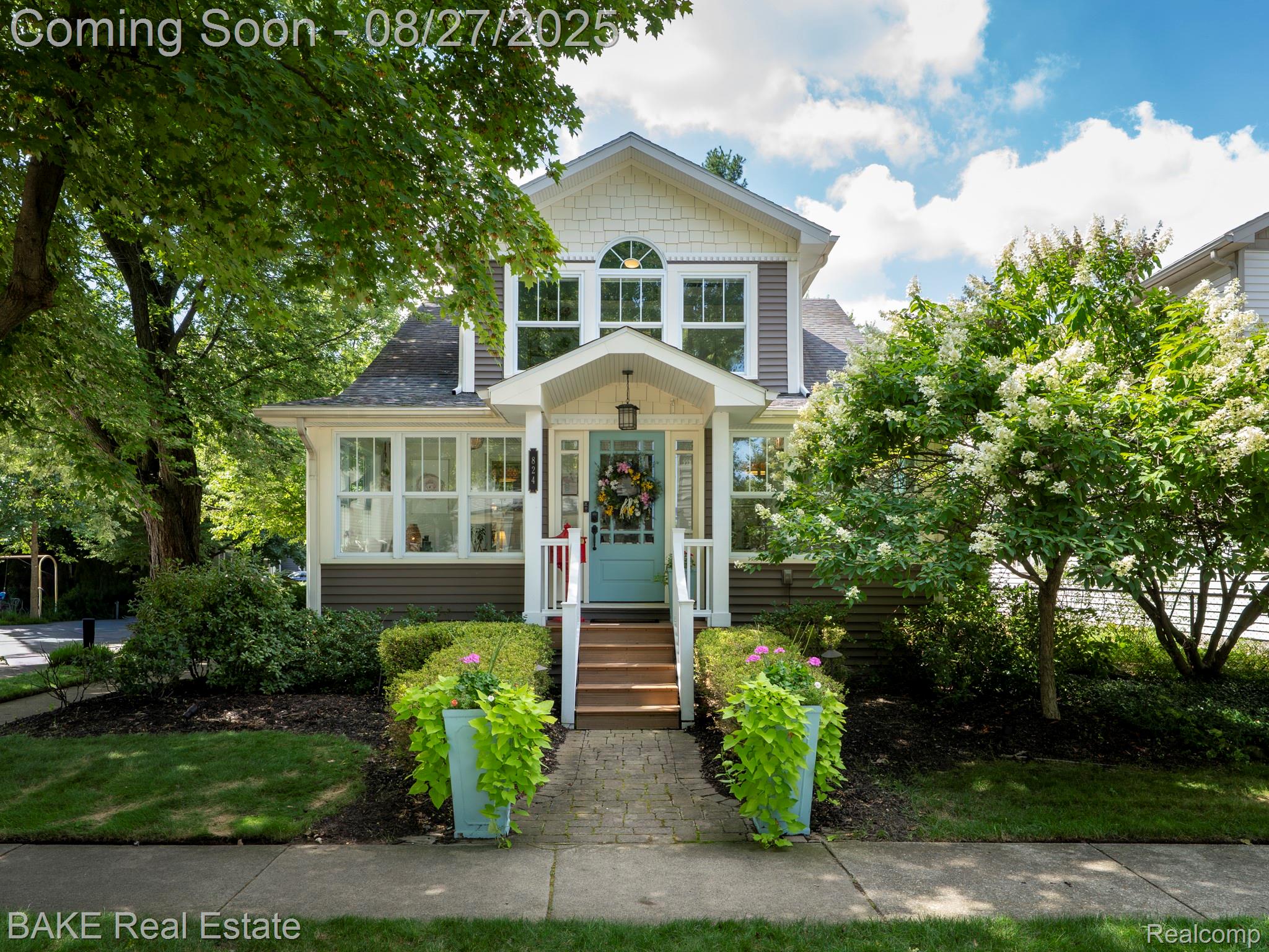 824 Forest Avenue
