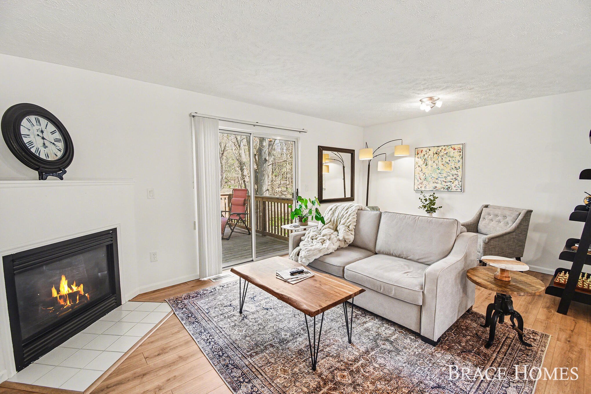 956 Ada Pl Drive SE
