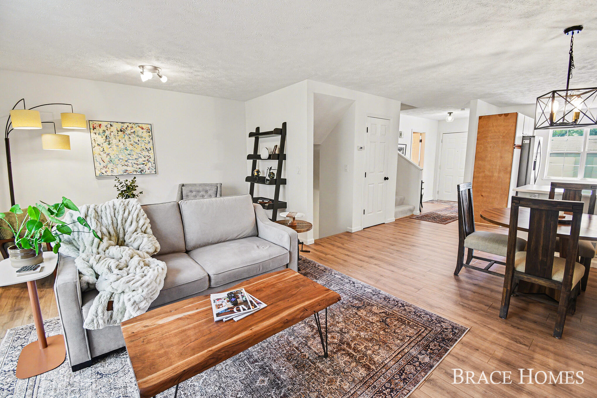 956 Ada Pl Drive SE