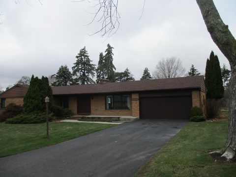 1154 Woodmere Street Alma City MI 48801