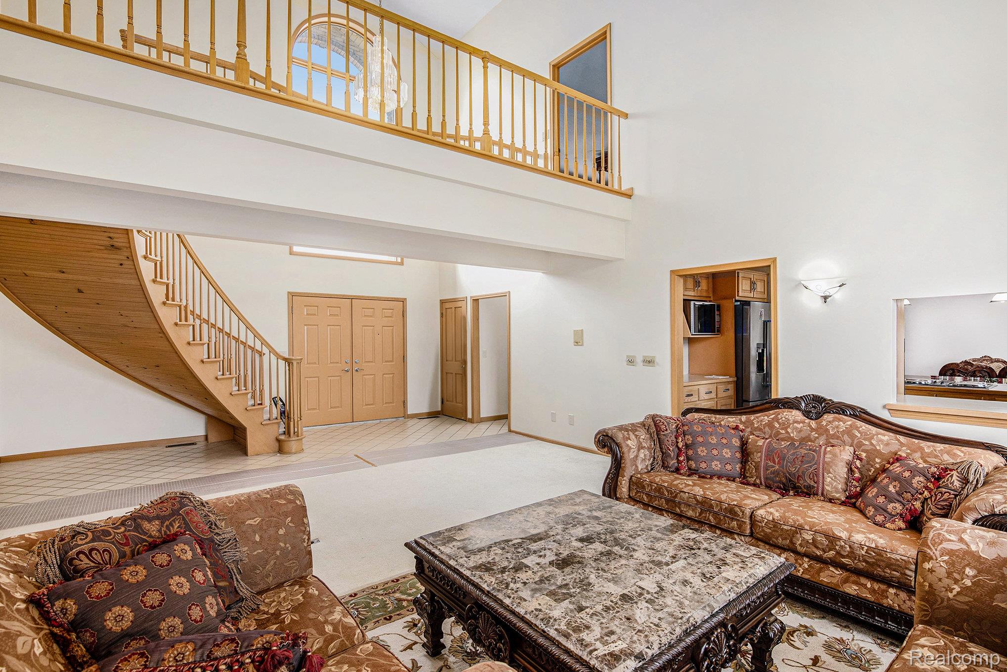 5215 Sunlyn Drive