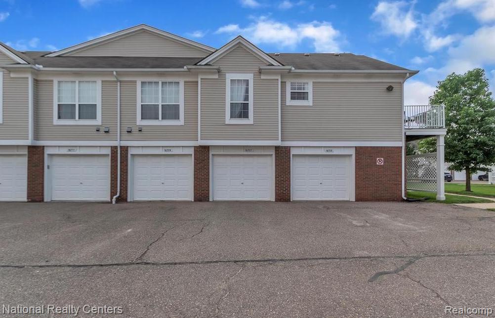 16707 CARRIAGE Way