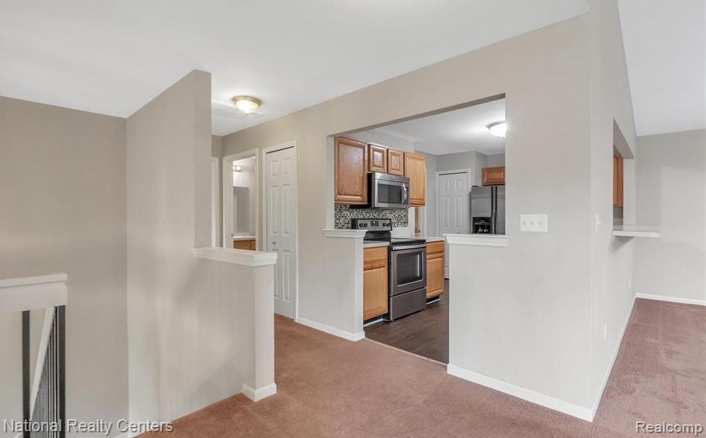 16707 CARRIAGE Way