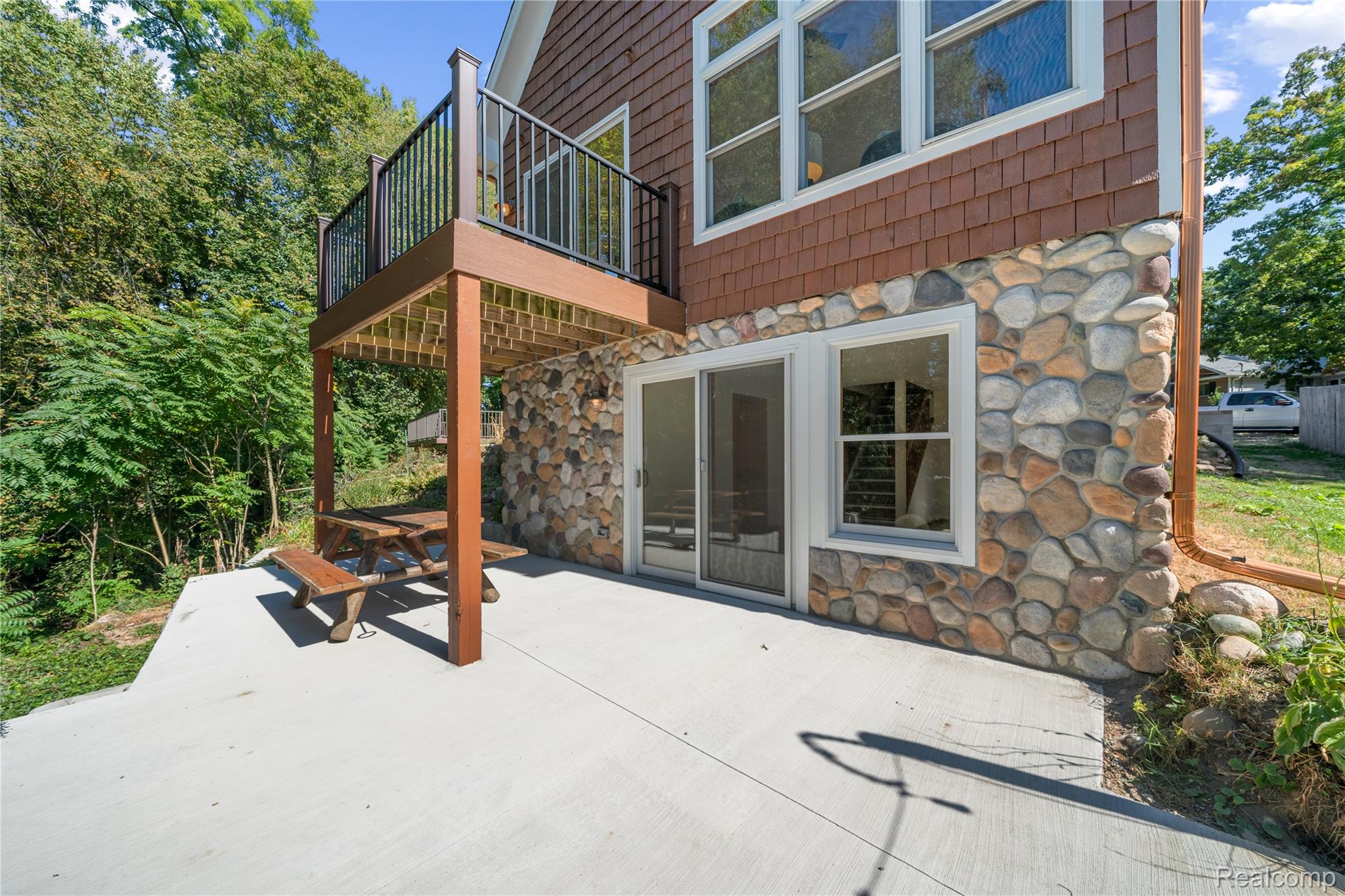 11252 Hiland Court