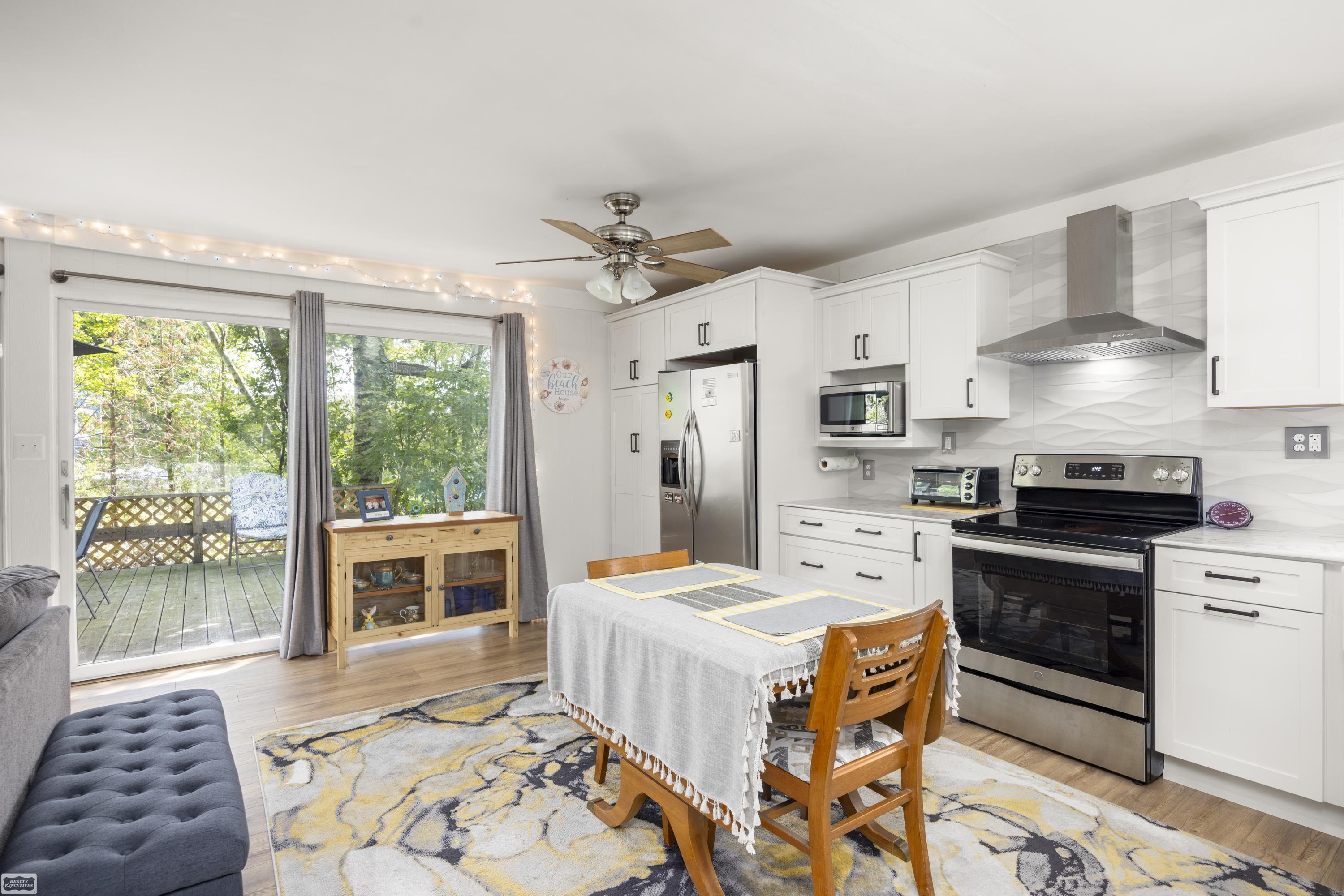 2345 Lakeshore Drive