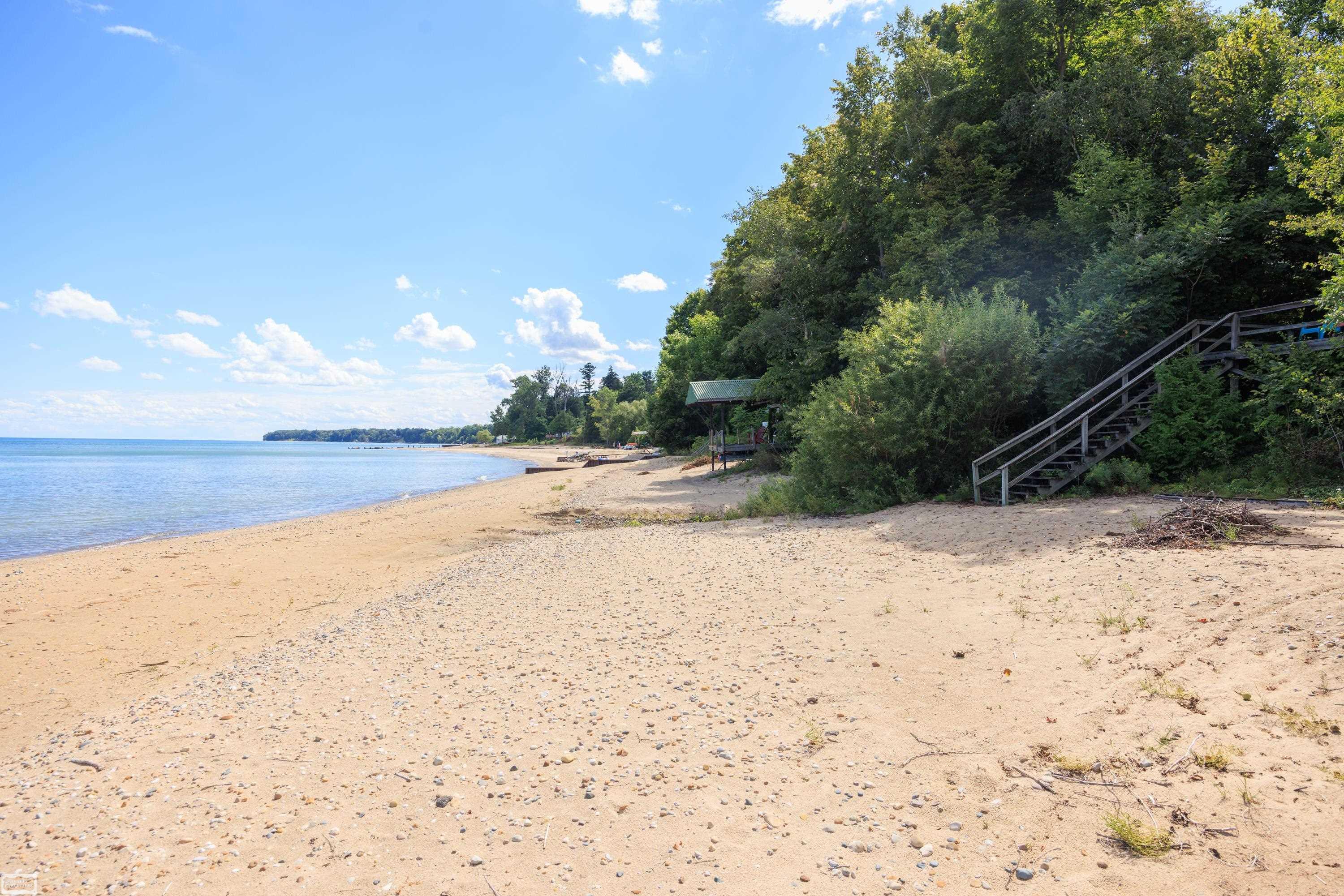 2345 Lakeshore Drive
