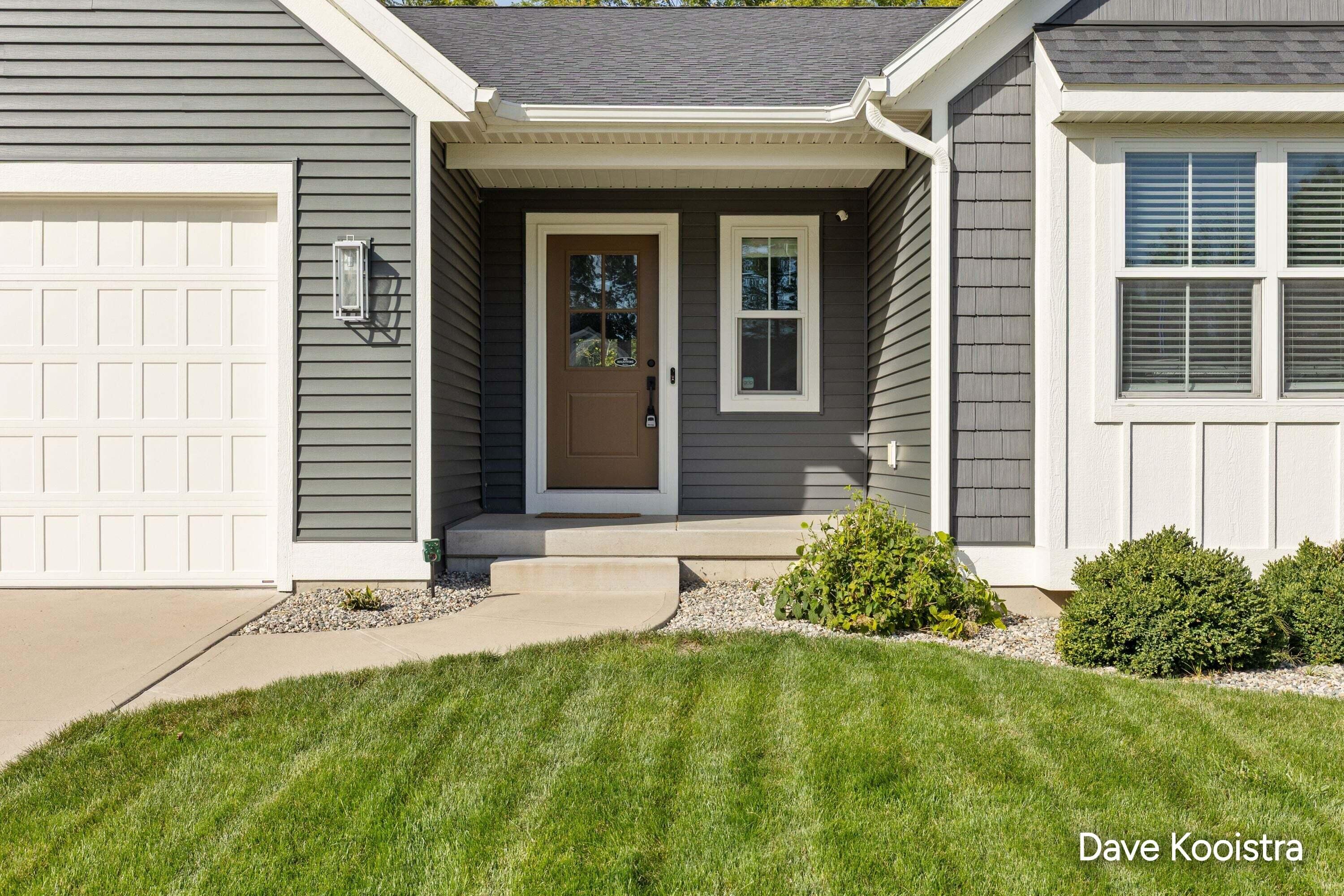 1657 SW Mulligan Drive SW