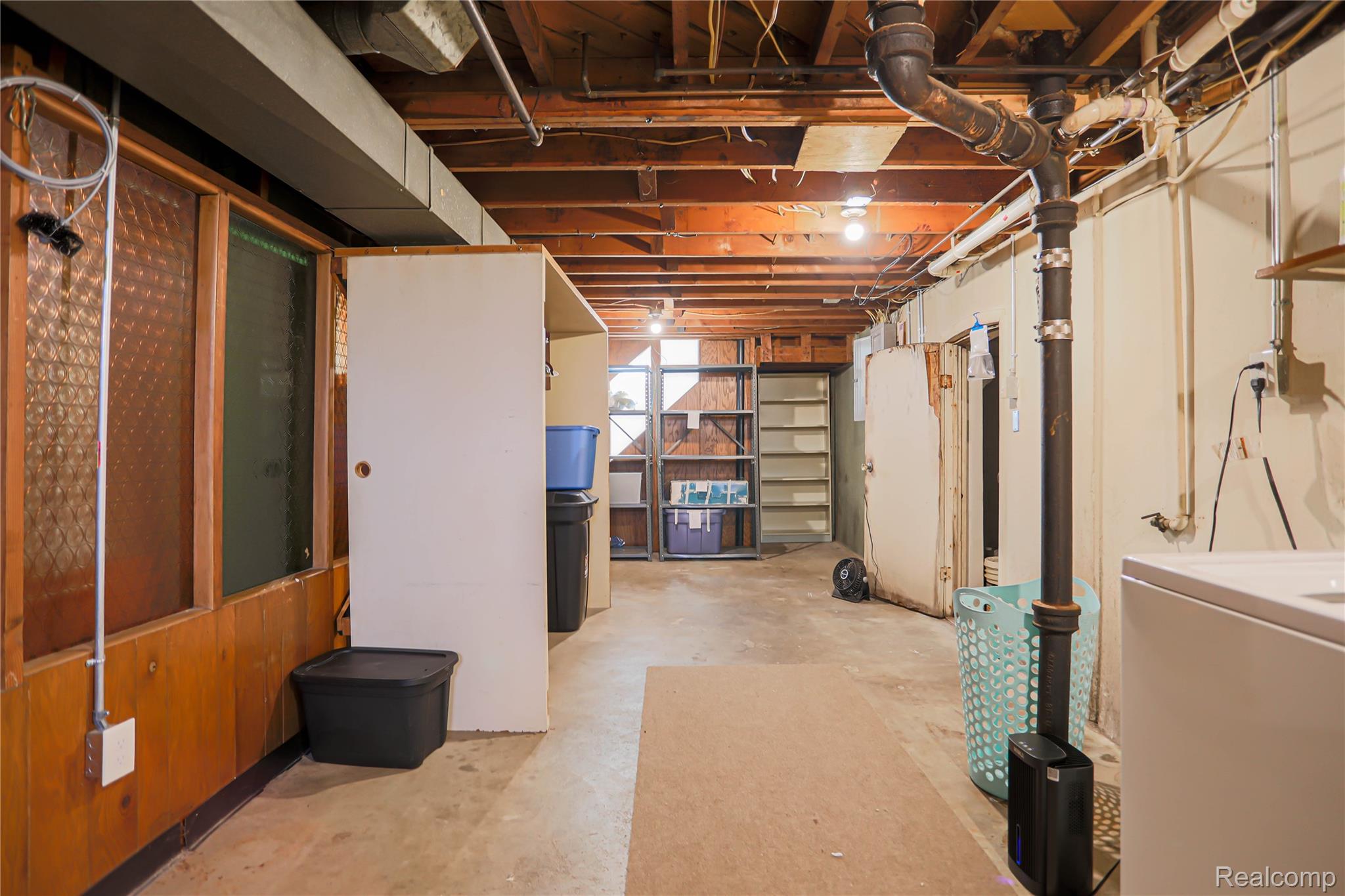 Warren City, Michigan 48089, United States, 3 Bedrooms Bedrooms, ,2 BathroomsBathrooms,Residential,Active,196980