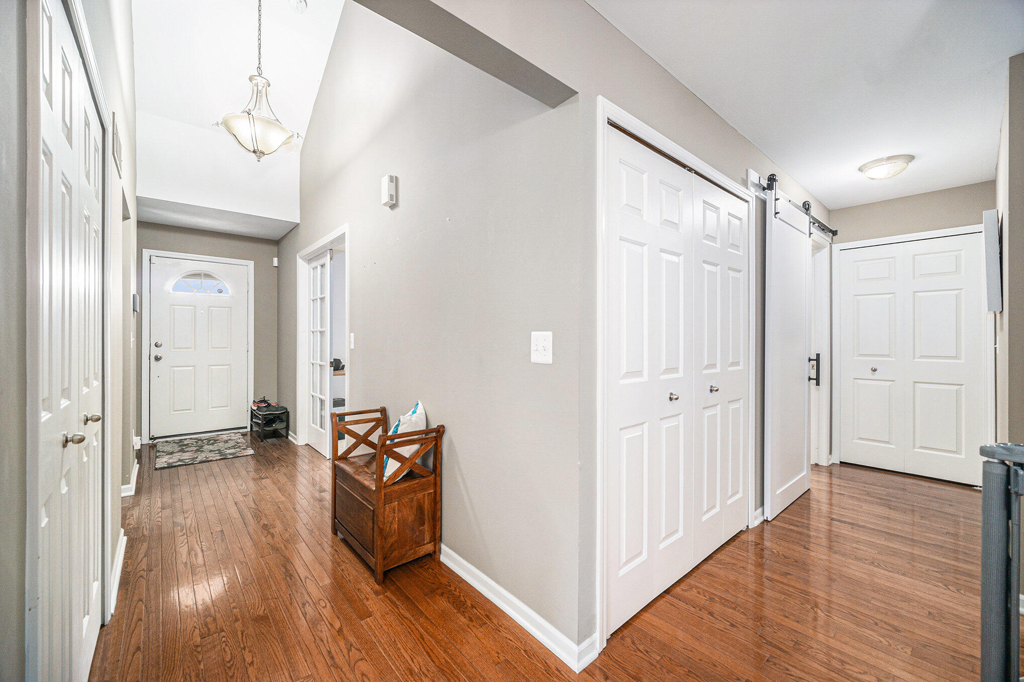 512 Brooks Hollow Court