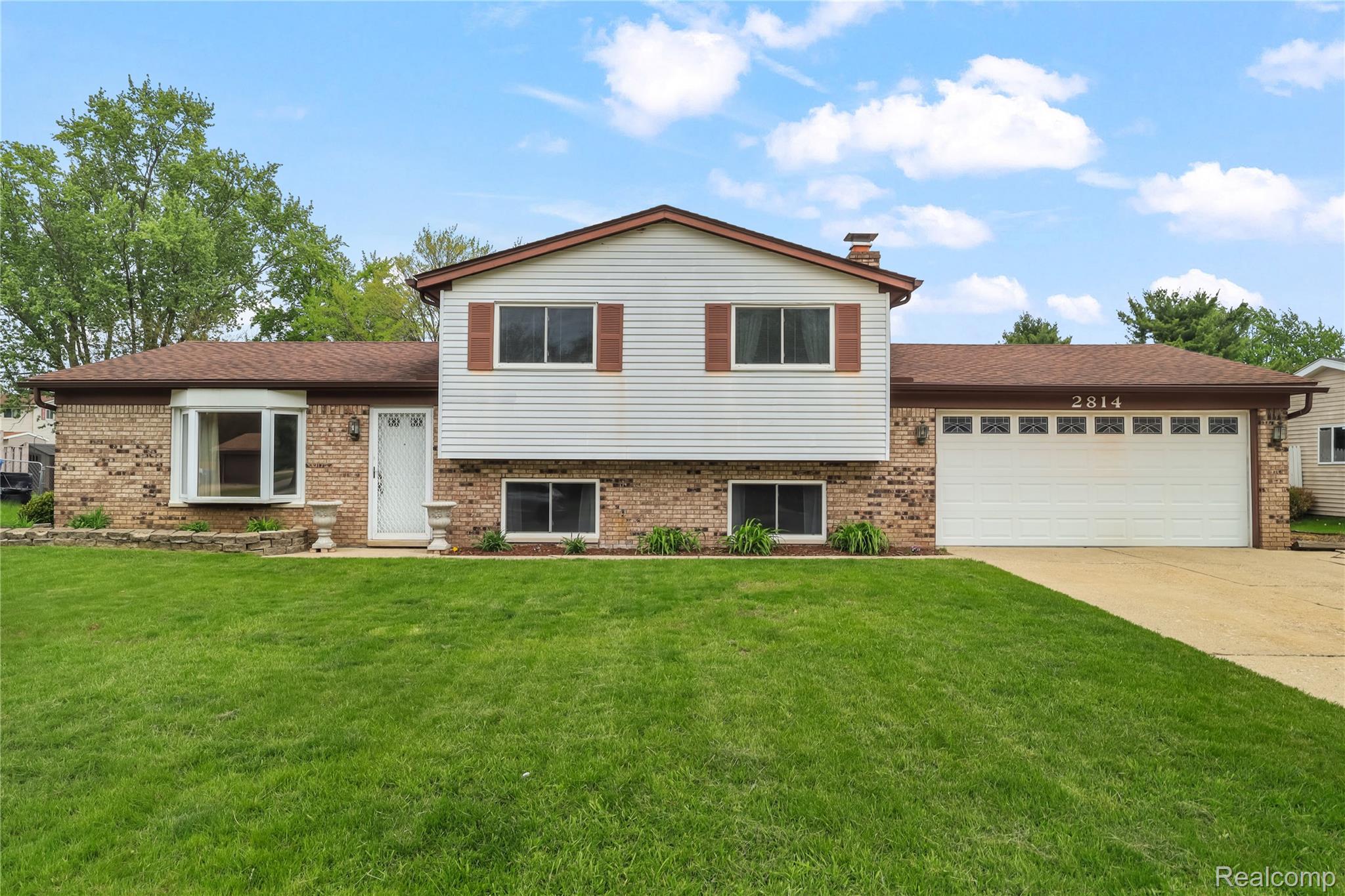 2814 Burgess Hill Drive