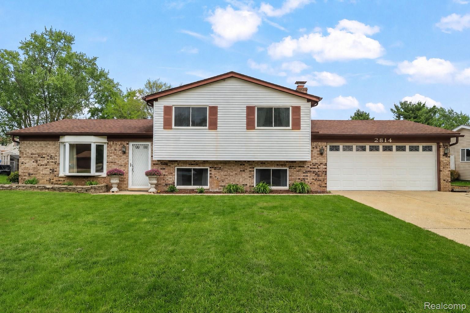 2814 Burgess Hill Drive