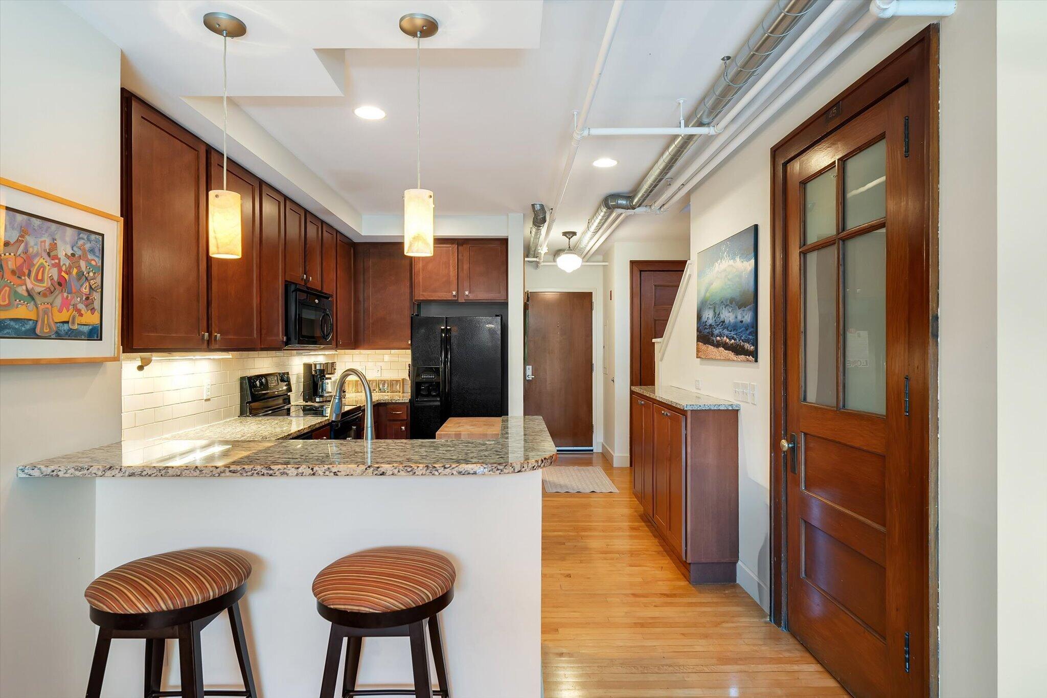 600 Broadway Avenue NW 224