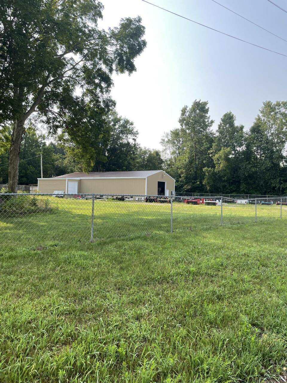 1022 E Michigan Avenue