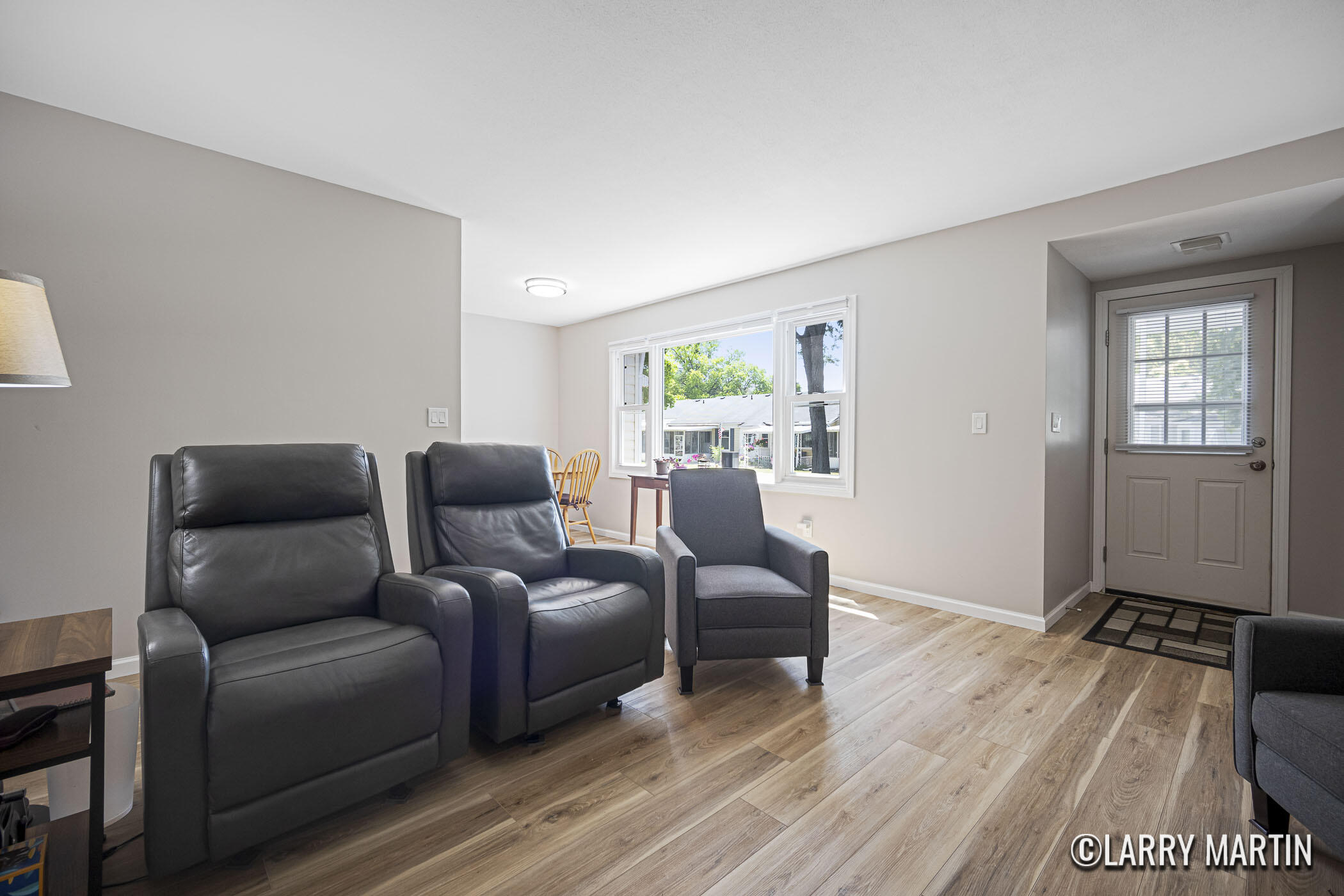 1015 Village Lane