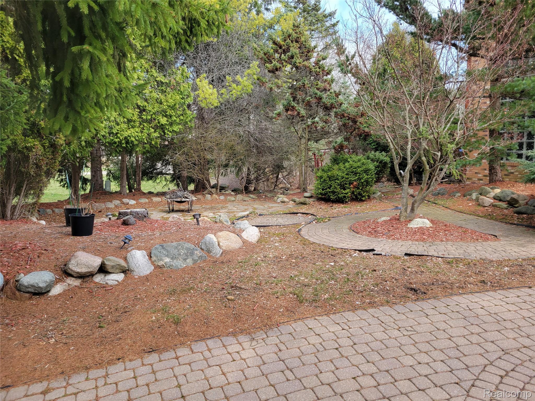 5549 Perrytown Drive