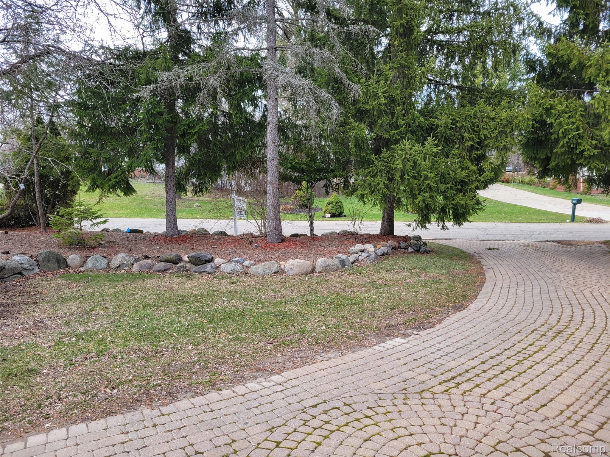 5549 Perrytown Drive