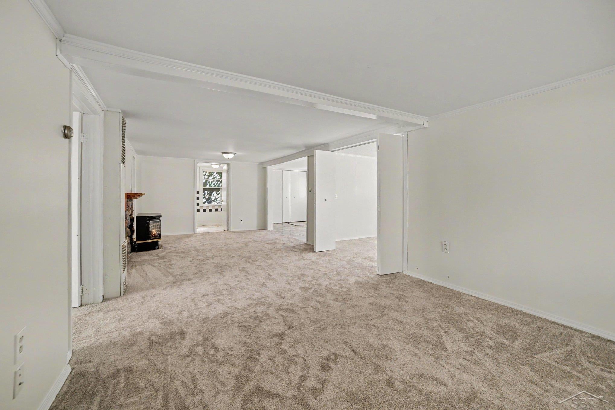 4095 Lake Drive