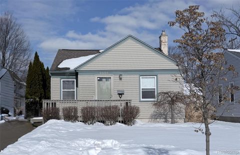 2056 Columbia Road Berkley City MI 48072