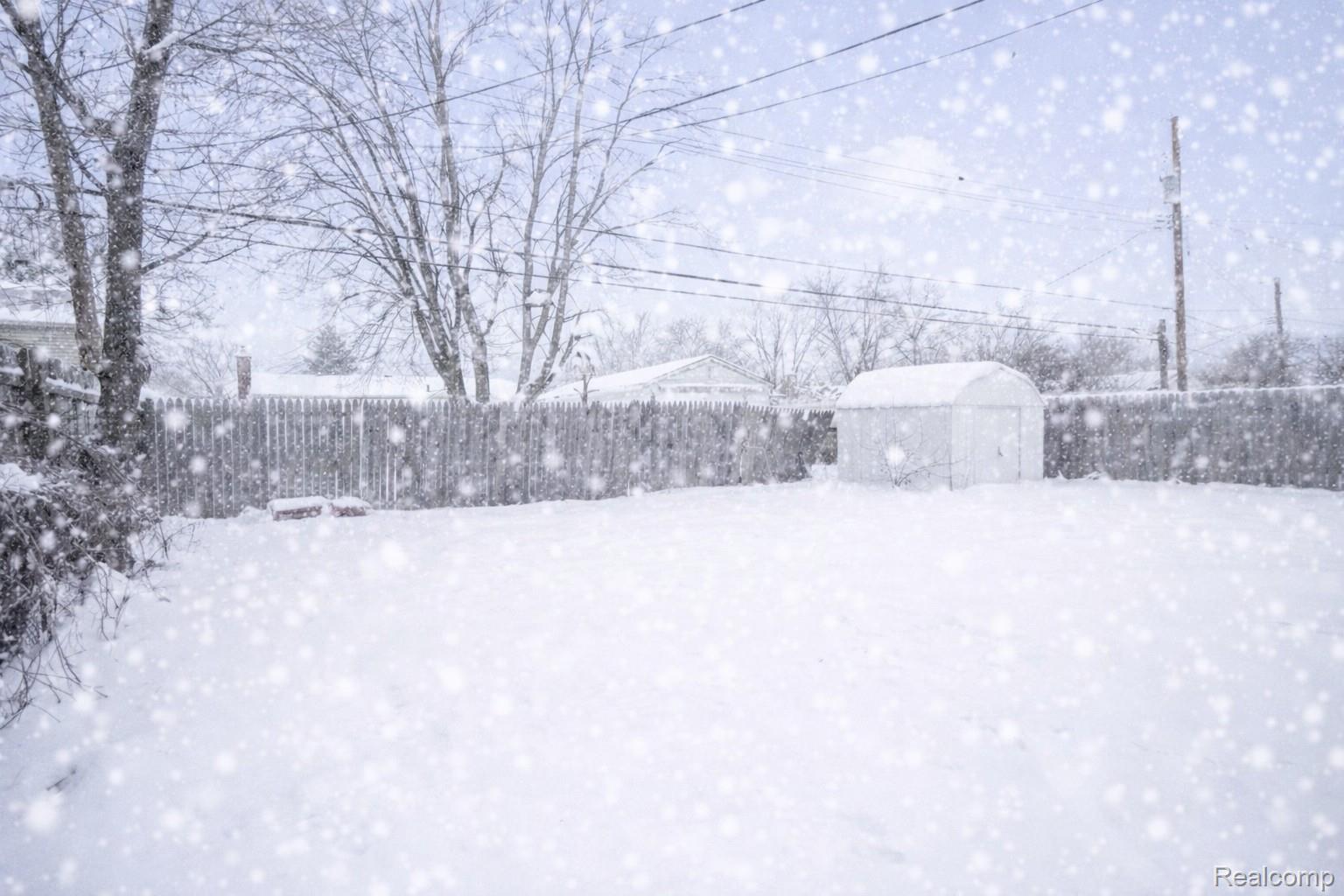 456 S Hawthorne Street