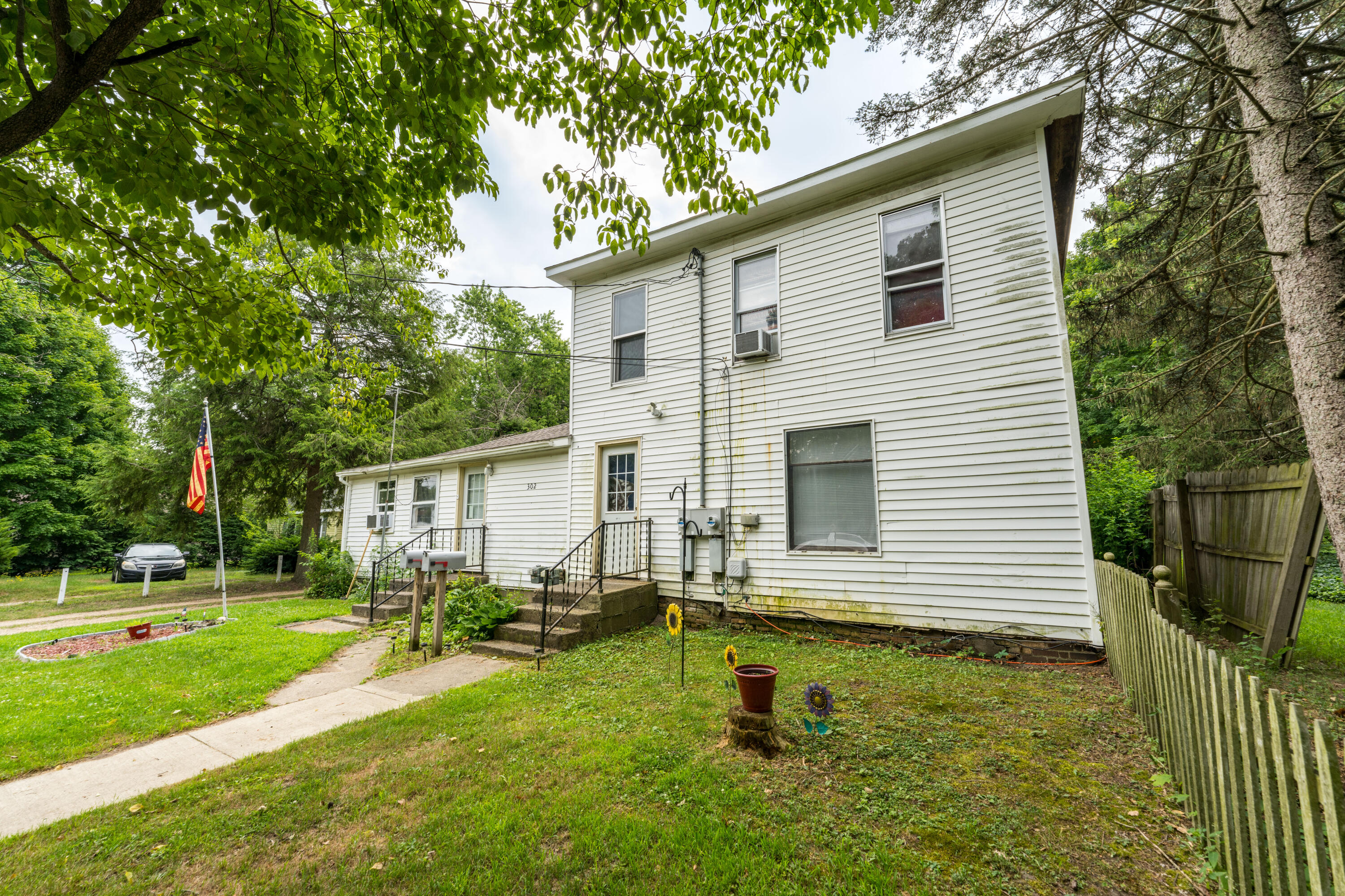 302 E Saint Marys Street