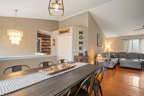 Tiny photo for 38592 Emerald Lane N, Westland City, MI 48185 (MLS # 81026009056)