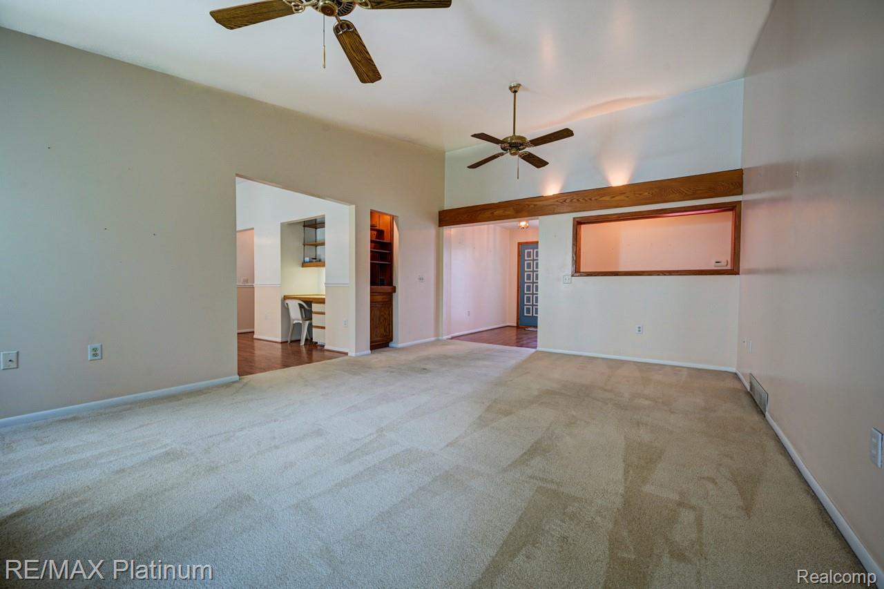 240 E Rolston Road