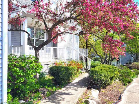 Photo for 4406 HILLSIDE Drive