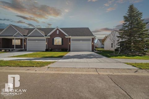 1470 Lincoln Street Lapeer City MI 48446