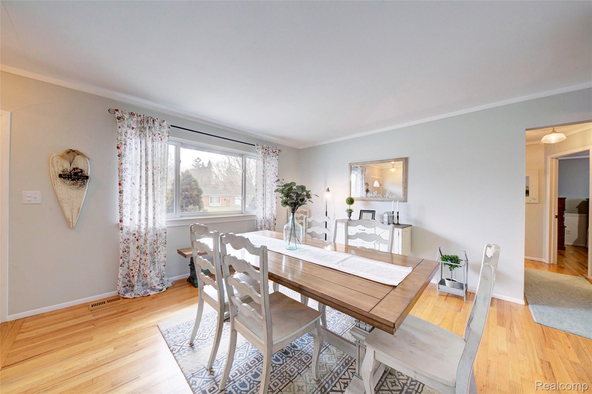 31906 Cambridge Street