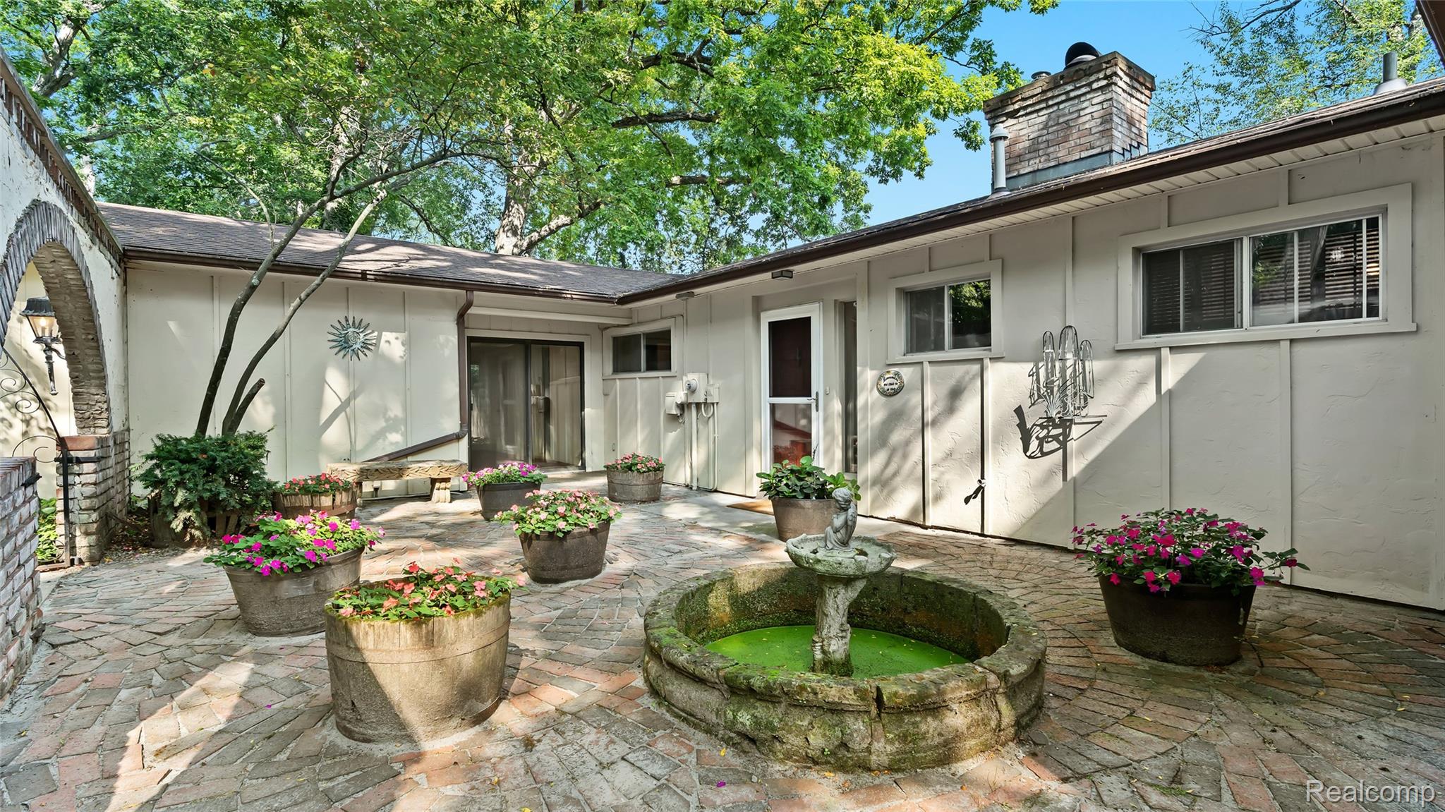 5821 Community Drive