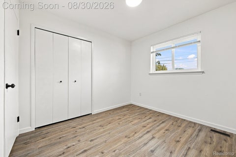 Tiny photo for 618 N Inkster Road, Dearborn Heights City, MI 48127 (MLS # 20261069256)