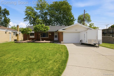 Tiny photo for 618 N Inkster Road, Dearborn Heights City, MI 48127 (MLS # 20261069256)