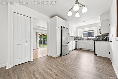 Tiny photo for 618 N Inkster Road, Dearborn Heights City, MI 48127 (MLS # 20261069256)