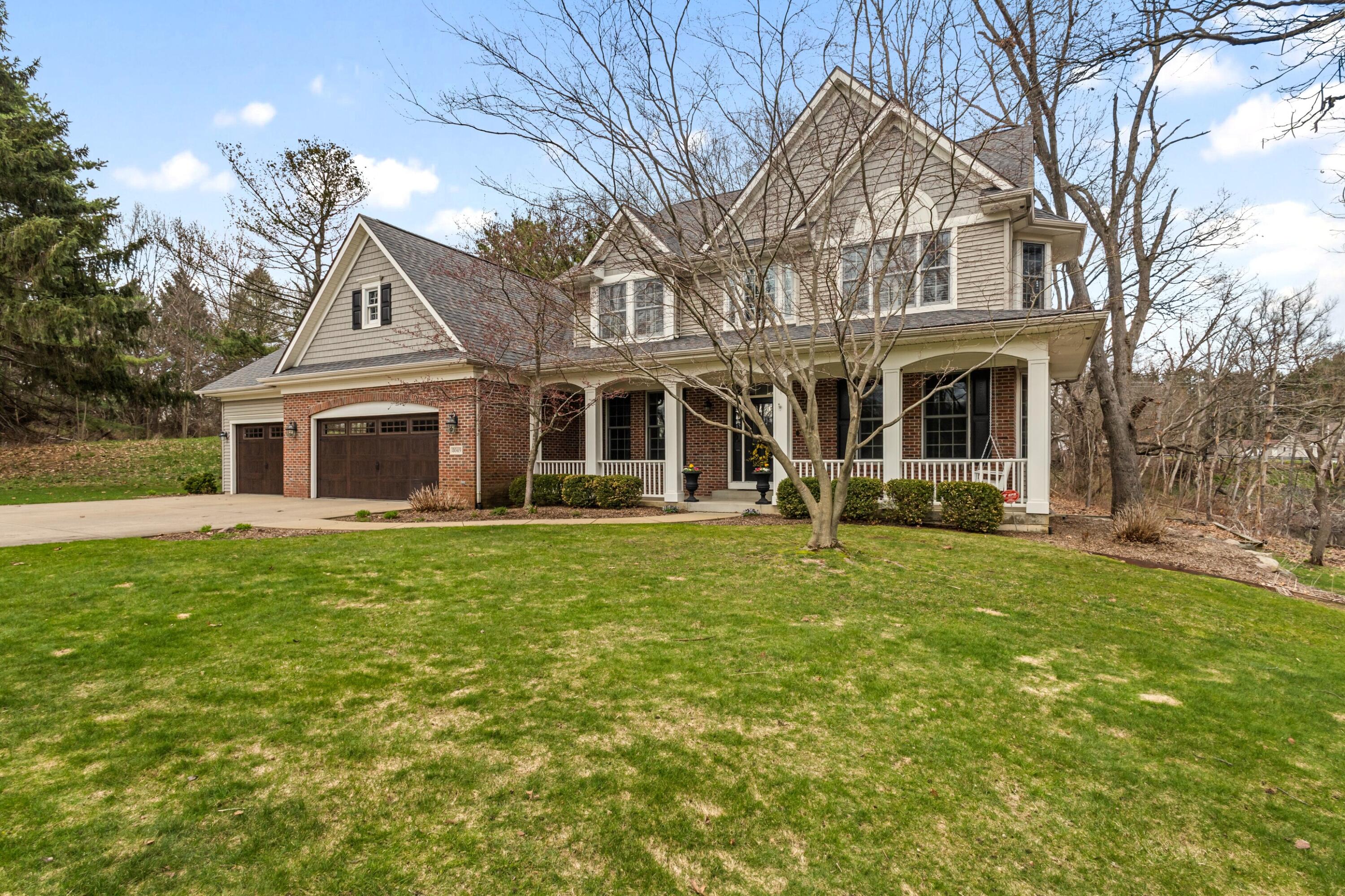8049 Barony Point