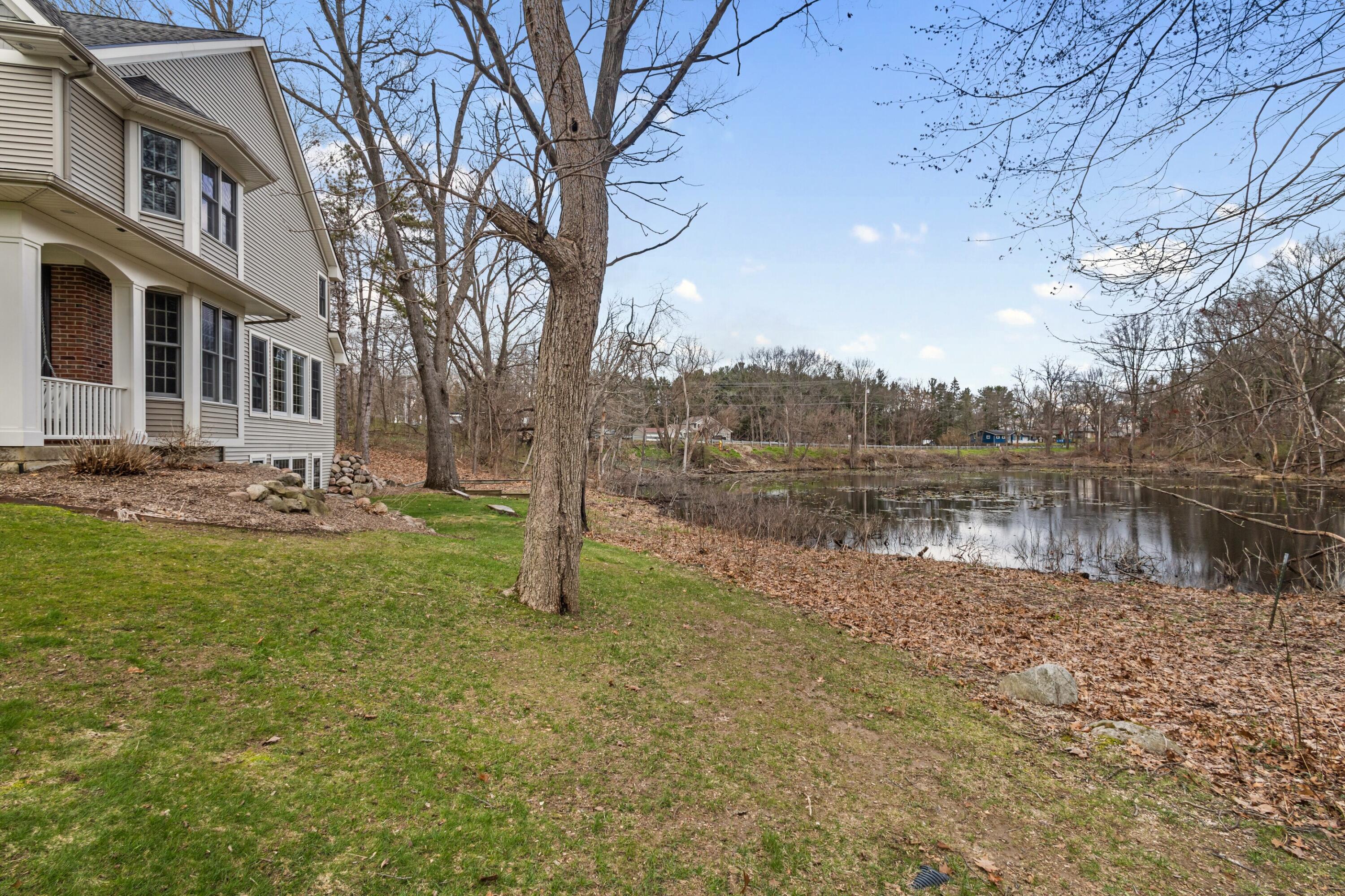8049 Barony Point