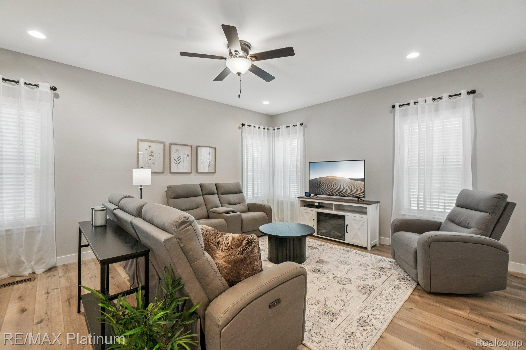 5261 Autumn Kirsten Drive