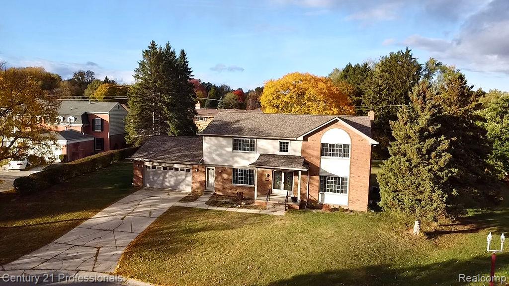 100 Longford Drive