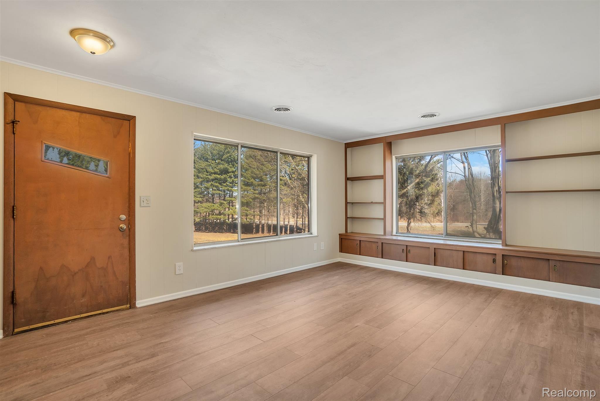 10050 HYNE Road