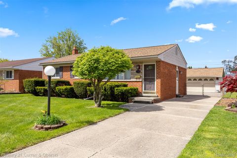 7011 Helen Street Garden City City MI 48135