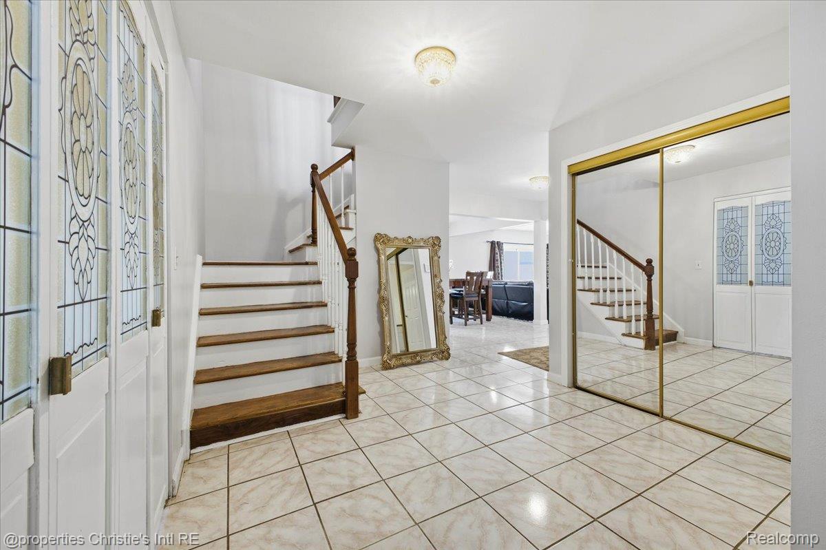 22448 Hallcroft Trail