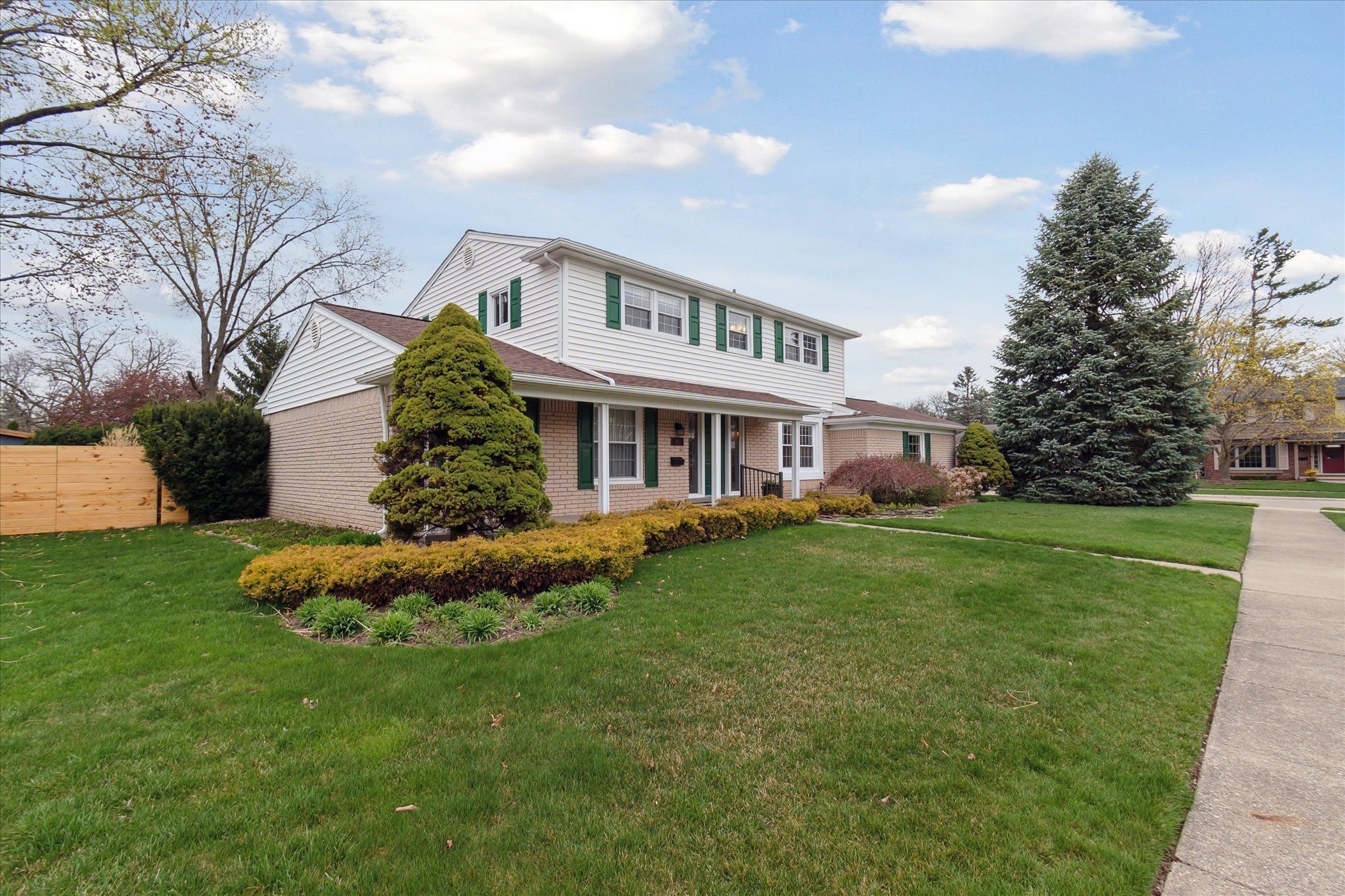 14971 DOGWOOD Drive