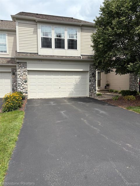 519 Dockside Circle Holly Township MI 48442